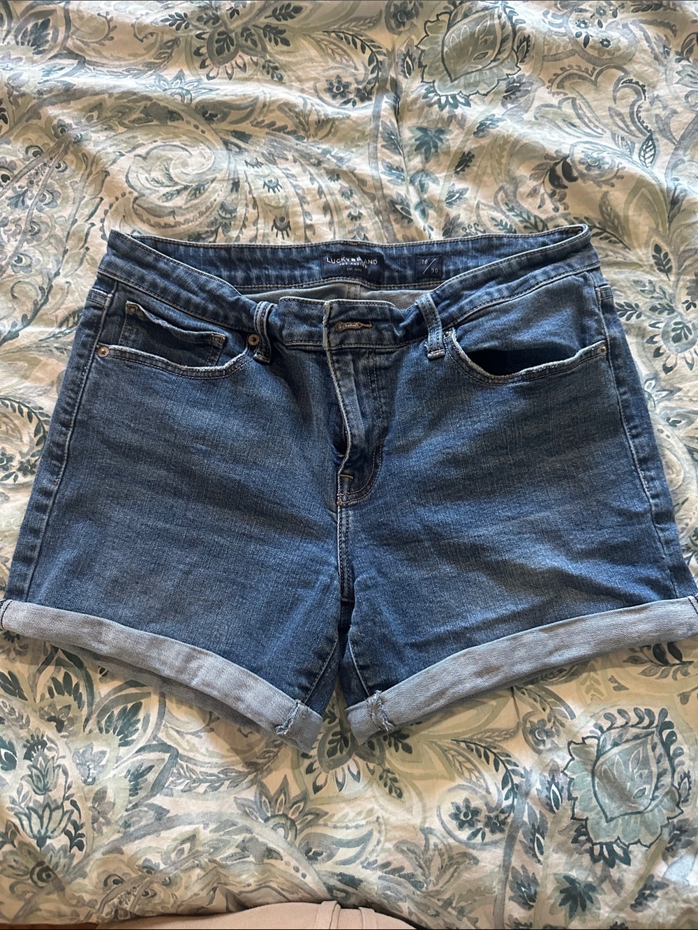 Lucky Brand Medium Blue Rolled-Cuff Denim Shorts